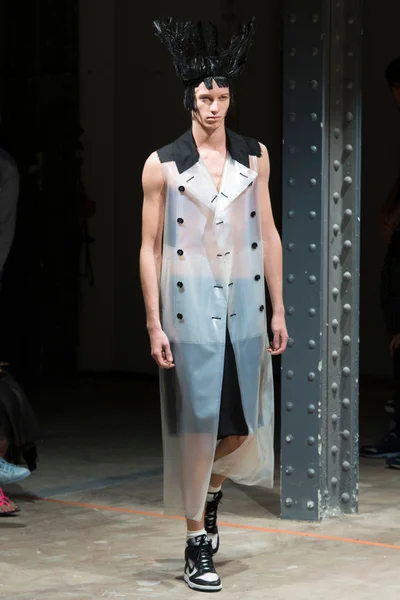 Look 1